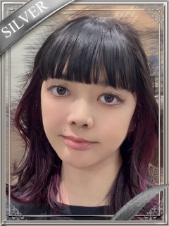 あみな